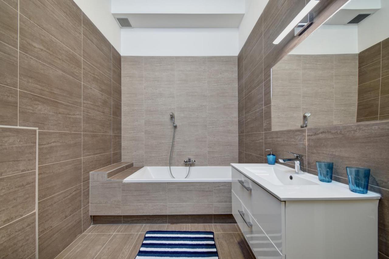 Center Apartment Budapest - Vaci Utca Екстериор снимка